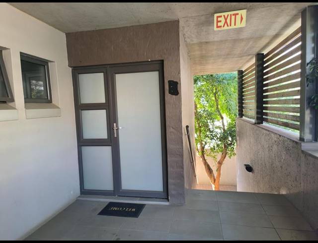 2 BEDROOM APARTMENT FOR SALE IN MENLO PARK